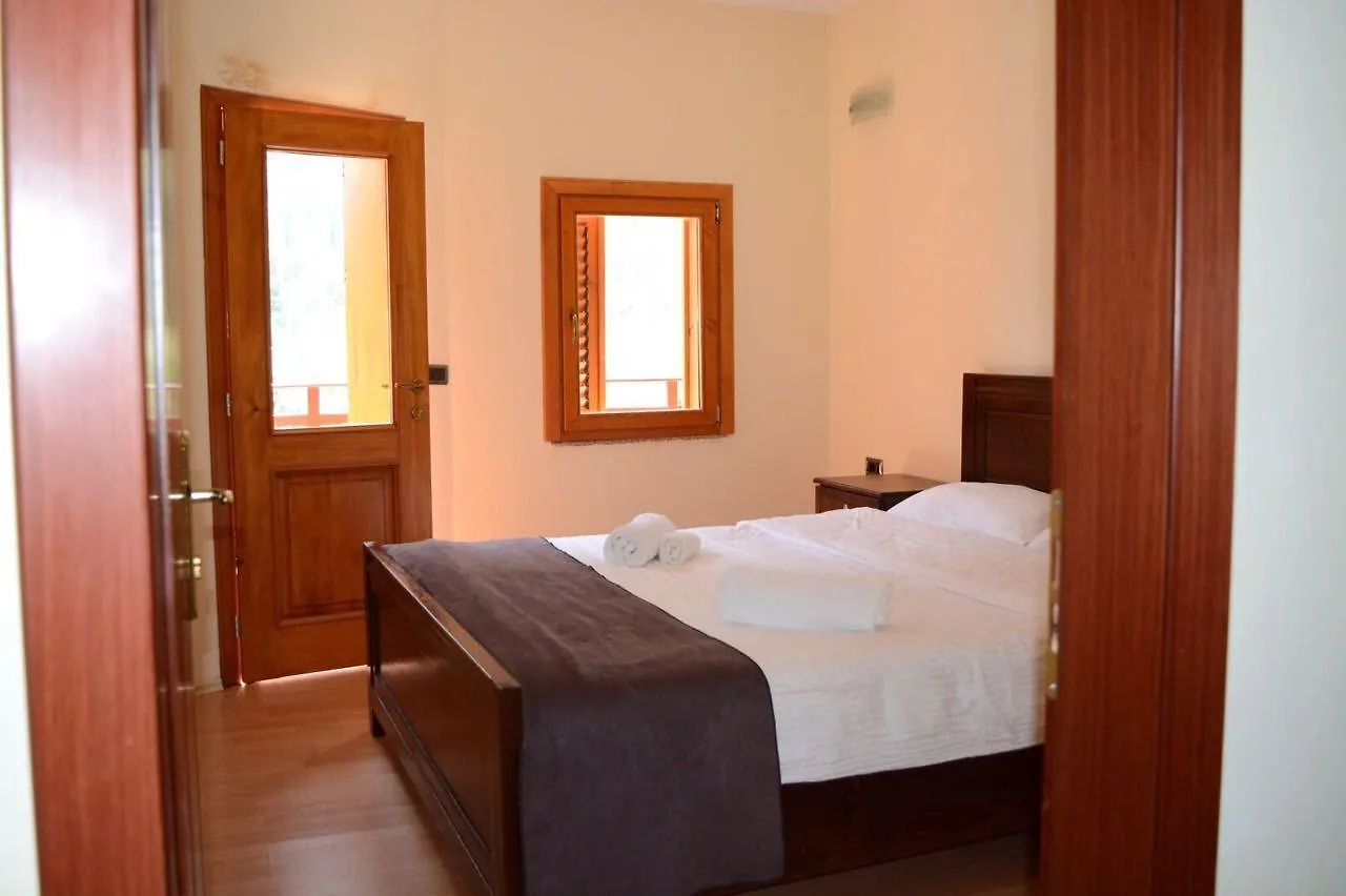 Villa Dini Valbone Hotel