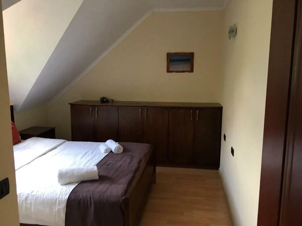 *** Hotel Villa Dini Valbone Albanië